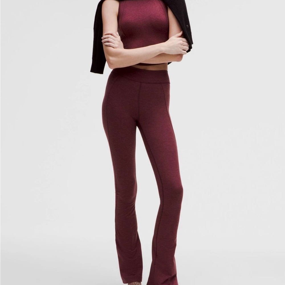 Lululemon softy suedey HR split hem mini flare pant 30” length size 10 - Picture 5 of 9